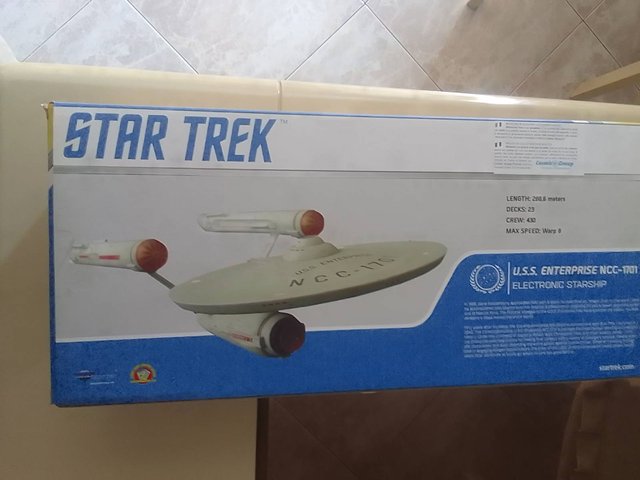 Star Trek U.S.S. Enterprise NCC-1701