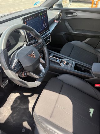 CUPRA Leon 2025
