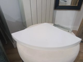 Scaffali angolari in melaminico bianco