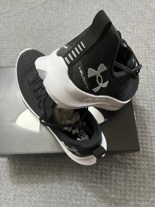 Under Armour UA Flow Velociti 4 Talla 39