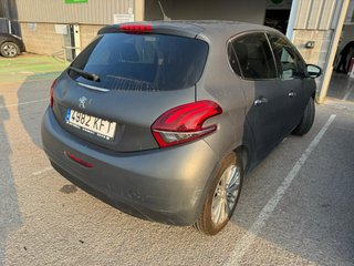 Peugeot 208 2017