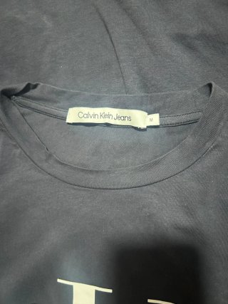Camiseta Calvin Klein Jeans Talla M Negra