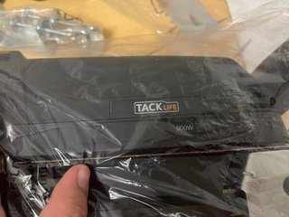 Lijadora TACKLIFE PSFS2A 1/4 Hoja 900W
