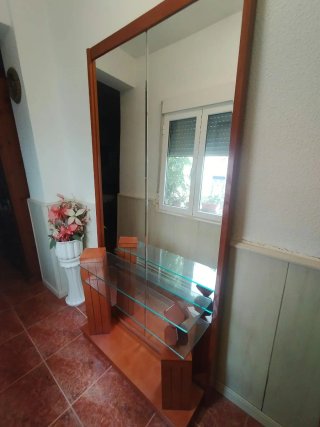Mueble recibidor madera maciza y cristal