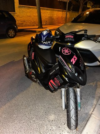 Yamaha Jog RR Negra