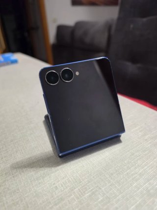 Samsung Galaxy Z Flip 7 Azul Marino