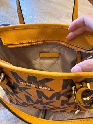 Mala Michael Kors tom mostarda/castanho
