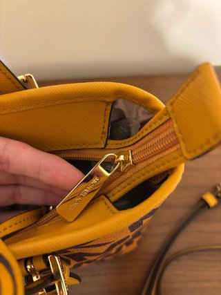 Mala Michael Kors tom mostarda/castanho