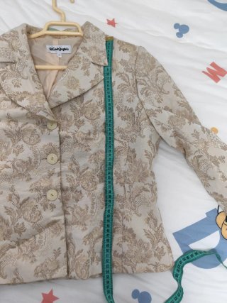 Chaqueta El Corte Inglés Beige y Dorada Talla XXL