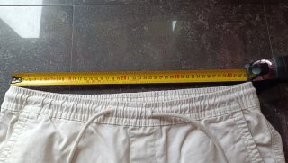 Pantalón cargo Zara beige