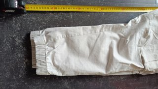 Pantalón cargo Zara beige