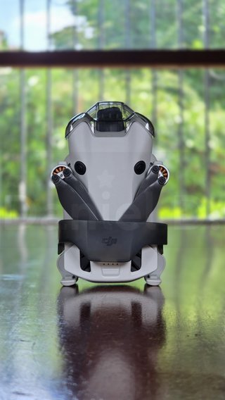 COMO NUEVO Dron DJI Mini 4 Pro Fly More Combo