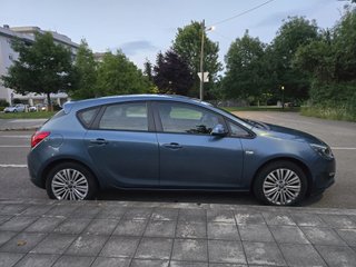 Opel Astra 1.6 CDTI 110 CV 2015 | 212.000 km | ITV