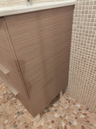 Mueble baño, lavabo, grifo, espejo y aplique led
