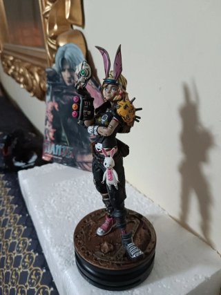 Figura Coleccionista 26cm aproximadamente.