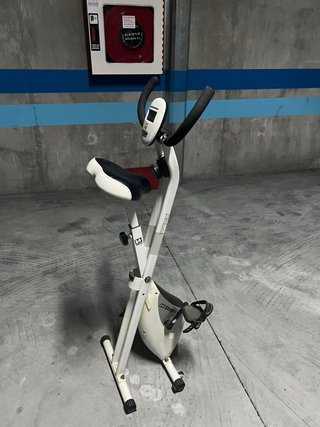 Bicicleta Estática Plegable con Ruedas