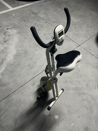 Bicicleta Estática Plegable con Ruedas