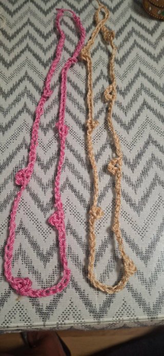 Collares y pulseras de crochet
