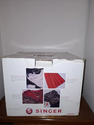 Remalladora Singer 14SH754