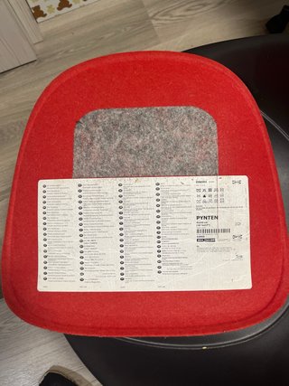 Silla de escritorio negra y roja