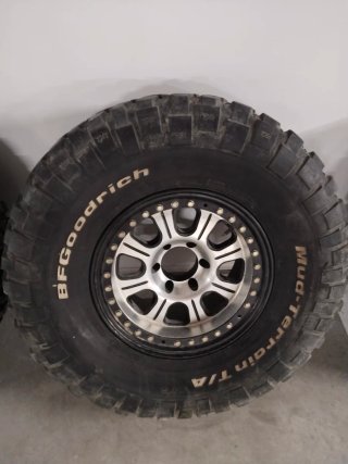 Llantas bleablok para nissan BFGoodrich Mud-Terrai