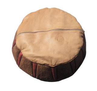 Puff marocchino in pelle con design etnico