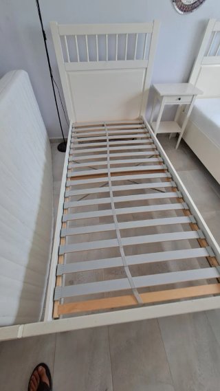 2 Camas Ikea Hemnes 90x200 con somier y colchón