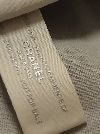 Neceser Chanel Coco Mademoiselle Satén Blanco