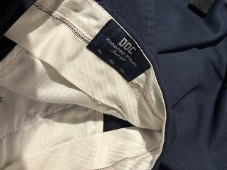Pantalón de traje azul marino