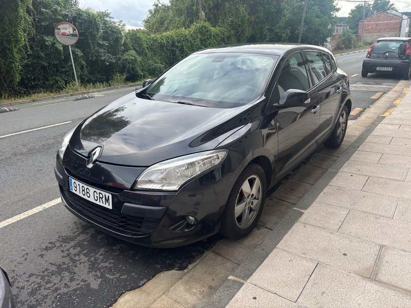 Renault Megane 2009 - foto 1