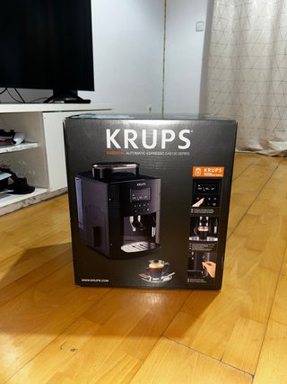 Cafetera Krups Essential EA81P0
