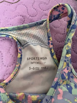 Lote 4 tops niña talla 6 años