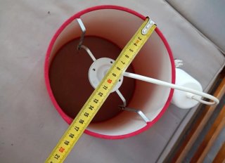 Lámpara roja Ikea