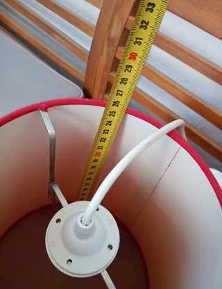 Lámpara roja Ikea