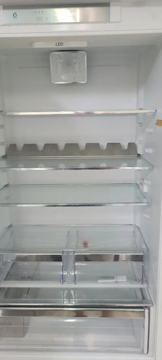 Nevera blanca mueble 2m x 70cm