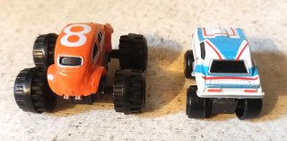 Lotto 2 Micro Machines Super 4x4 Monster Truck