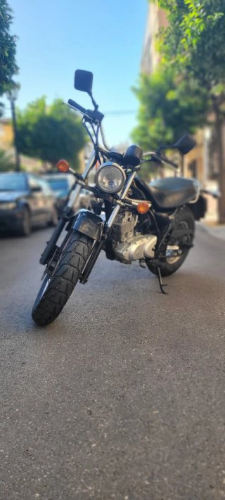 Suzuki Van Van 125cc Naked Negra