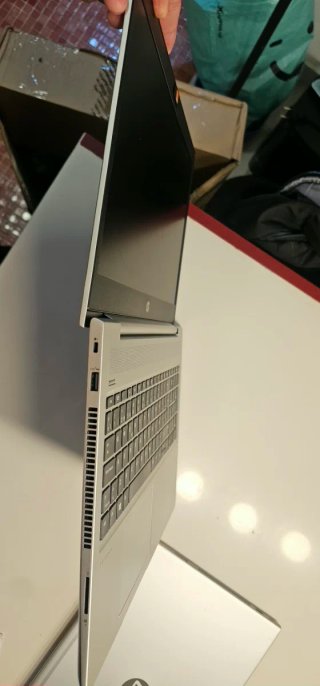 Portátil HP 455 G7 Plata