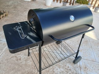 Barbacoa de carbón Tehama Goodhome con funda
