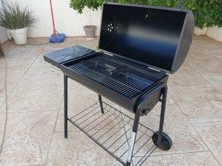 Barbacoa de carbón Tehama Goodhome con funda