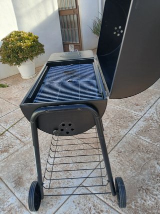 Barbacoa de carbón Tehama Goodhome con funda