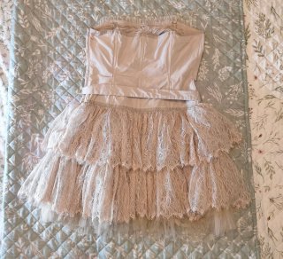 Vestido Naf Naf Beige corset y encaje