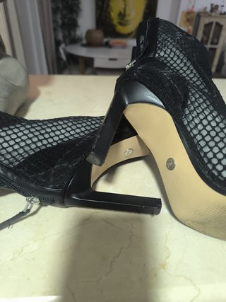 Botines tacón Zara Malla Negra