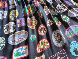 Vestido Desigual negro estampado parches
