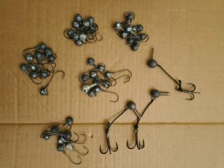 Lote vinilos y anzuelos pesca lucio