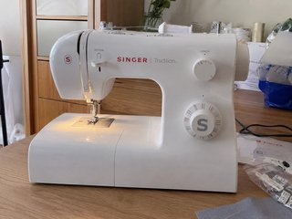 Máquina de coser Singer Tradition 2282