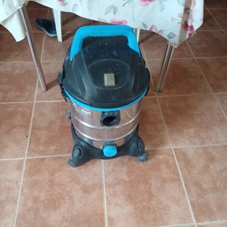 Aspiradora Sólidos y Líquidos