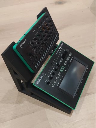 Soporte para Roland AIRA T-8, S-1, E4