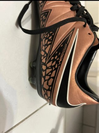 Botas de fútbol Nike Hypervenom Dorado