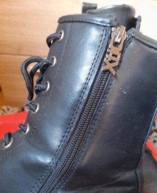 Botines militares Xti negros
